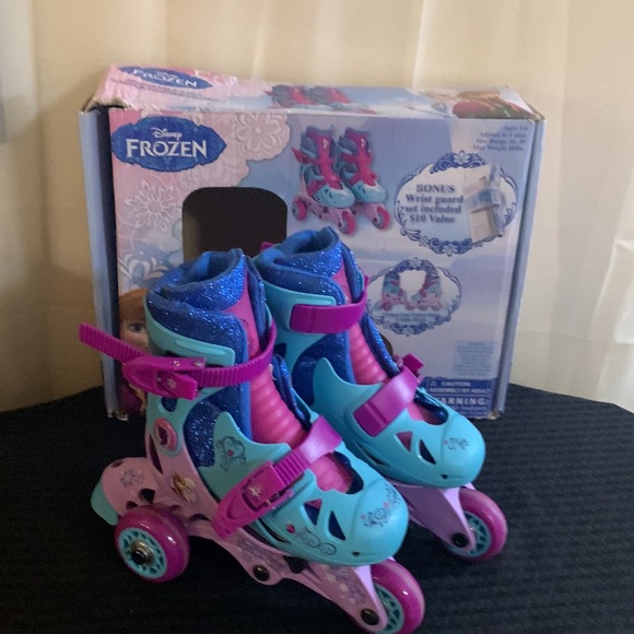 Disney Frozen PlayWheels Frozen Glitter Trainer Skates Adjustable 2-in-1…EUC - Picture 15 of 17